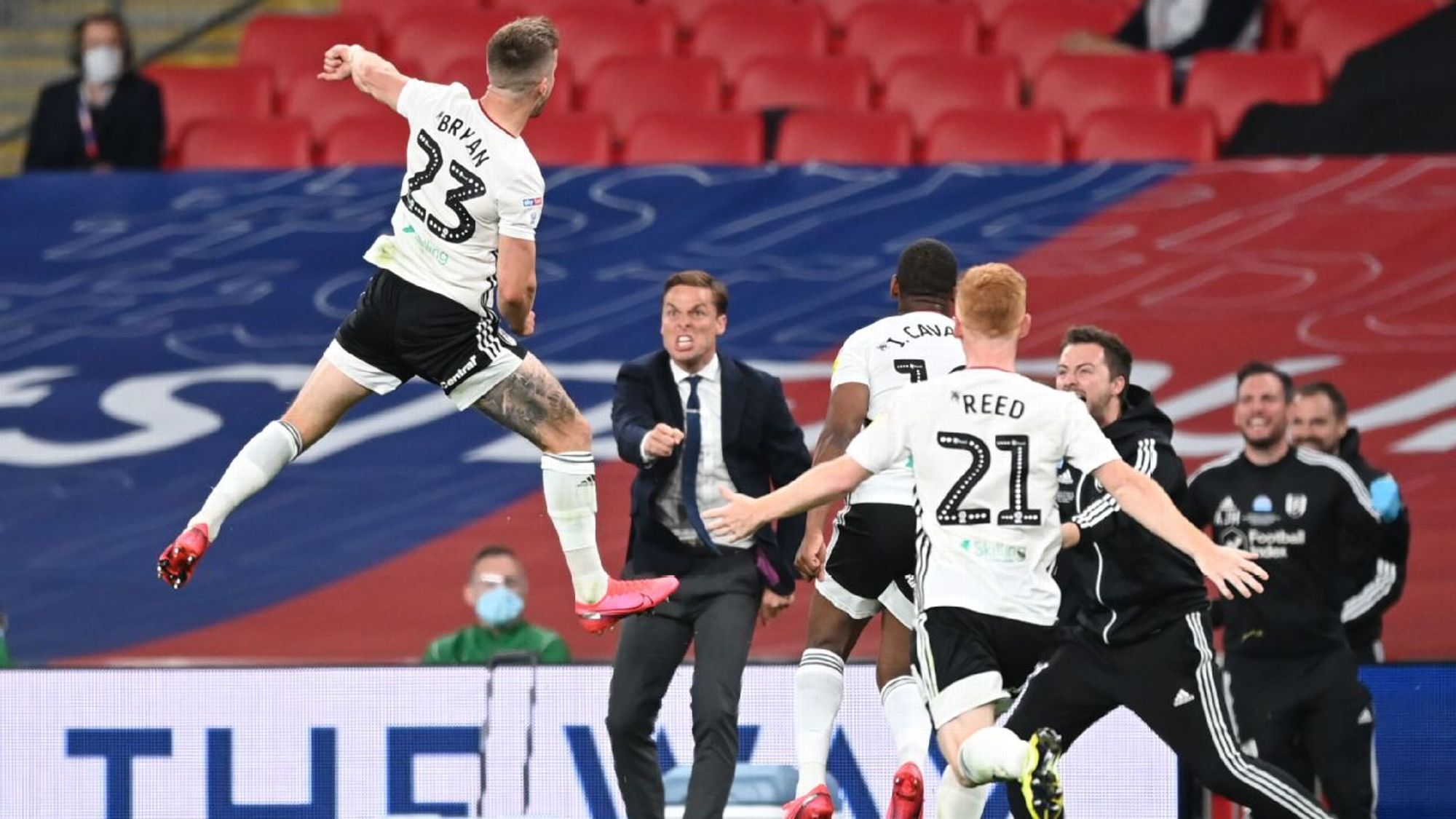 强拼搏的 强拼搏的