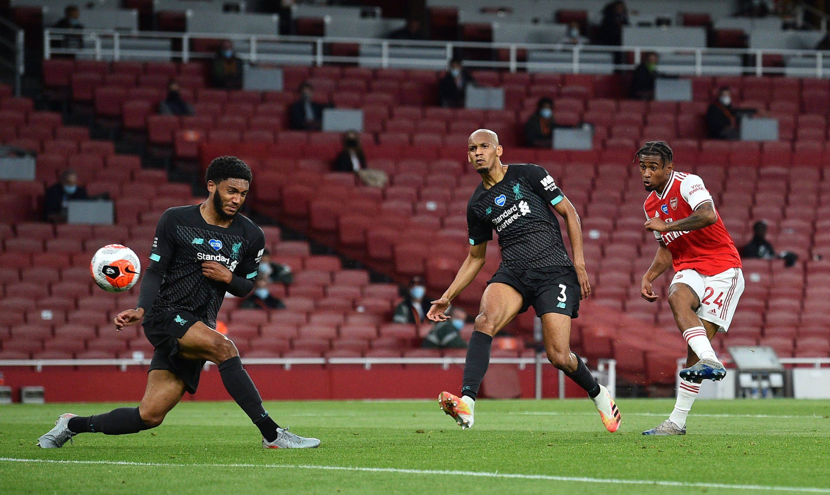 而紧随其后 而紧随其后