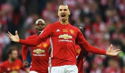 壁垒般高高 壁垒般高高